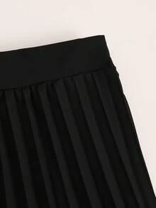 SHEIN Rosivaux 两件套女士休闲套装：褶裥腰带装饰短袖上衣 + 松紧腰褶裥迷你裙，适合春、夏、秋、冬四季穿着，优雅休闲，适合圣诞节、万圣节、感恩节等节日场合，也是优雅通勤的理想选择。 - 黑色 - 查看 5