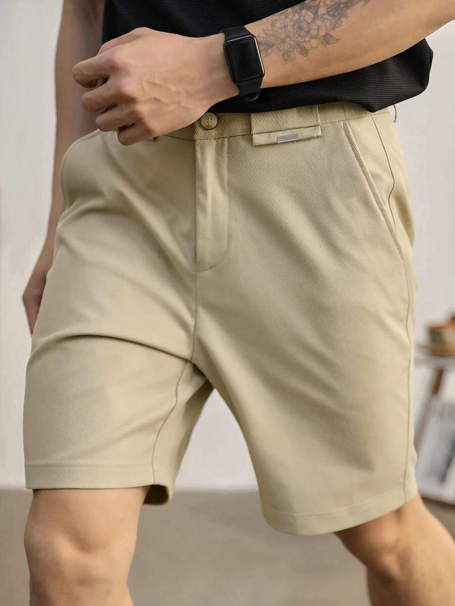 Manfinity CasualCool Men's Casual Shorts, Versatile Commuter Style, Fashionable 5-Inch Inseam - Khaki - View 1