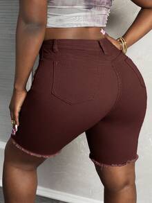 Slaydiva Plus Size Women Distressed Pocket Frayed Hem Casual Denim Shorts - Coffee Brown - View 2