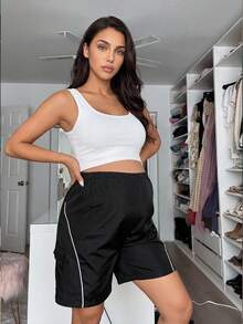 SHEIN Maternity Summer Pregnant Adjustable Waist Casual Cargo Shorts For Pregnant Women - Black - View 2