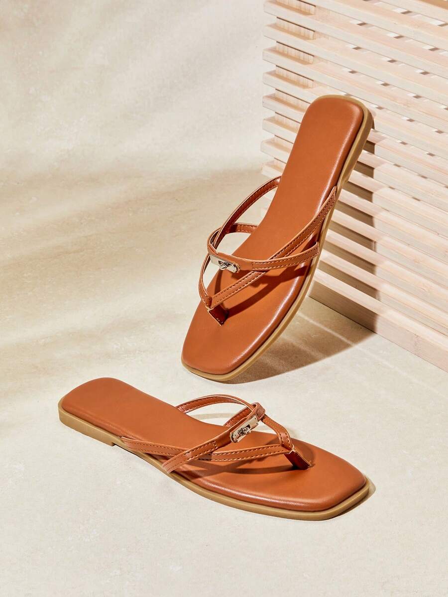 SHUZIA Sandal Datar T-Strap Kulit Sintetis Vegan Nyaman untuk Wanita - Merah tua - View 1