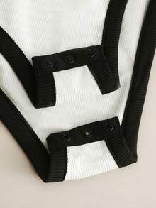 Franclia Bộ jumpsuit nữ cổ chữ V phối màu tương phản, kiểu dáng thường ngày, đa năng. - Đen và trắng - Xem 6