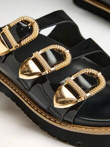 Solezae Sandalias planas de mujer con correa triple hebillada, de estilo minimalista y cómodas - Negro - Ver 9