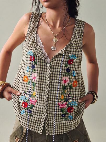 SoleilVie Áo kiểu nữ màu hồng kẻ caro thêu hoa - Áo không tay cổ vuông thắt nơ tua rua thêu hoa mùa hè