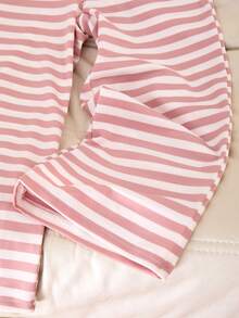 SHEIN Elladie kids Conjunto de 2 piezas para niñas pequeñas Casuvi: Polo de manga corta a rayas + Pantalones de pierna ancha de punto, estilo casual retro americano, adecuado para uso diario en primavera/verano - Rosa - Ver 6