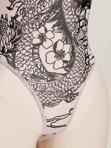 SHEIN ICON Body feminino plus size com estampa de dragão, gola alta e sem mangas. - Caqui - Ver 8