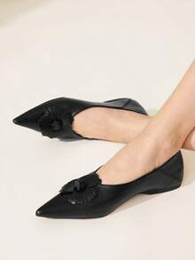 CUCCOO CHICEST Giày nữ mũi nhọn, cổ thấp, đế bằng, họa tiết hoa trà, thoải mái, đa năng, thời trang, đế mềm, thanh lịch. - màu đen - Xem 2