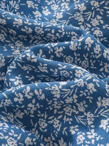 Cozy Pixies Vestido de manga corta con estampado floral azul ditsy lindo para bebé niña, conjunto a juego de mamá e hija (2 piezas se venden por separado) - Azul - Ver 3