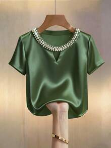 Solid Satin V-Neck Pearls Embellished Gentle & Intellectual Women Short Sleeve T-Shirt - Green - View 3