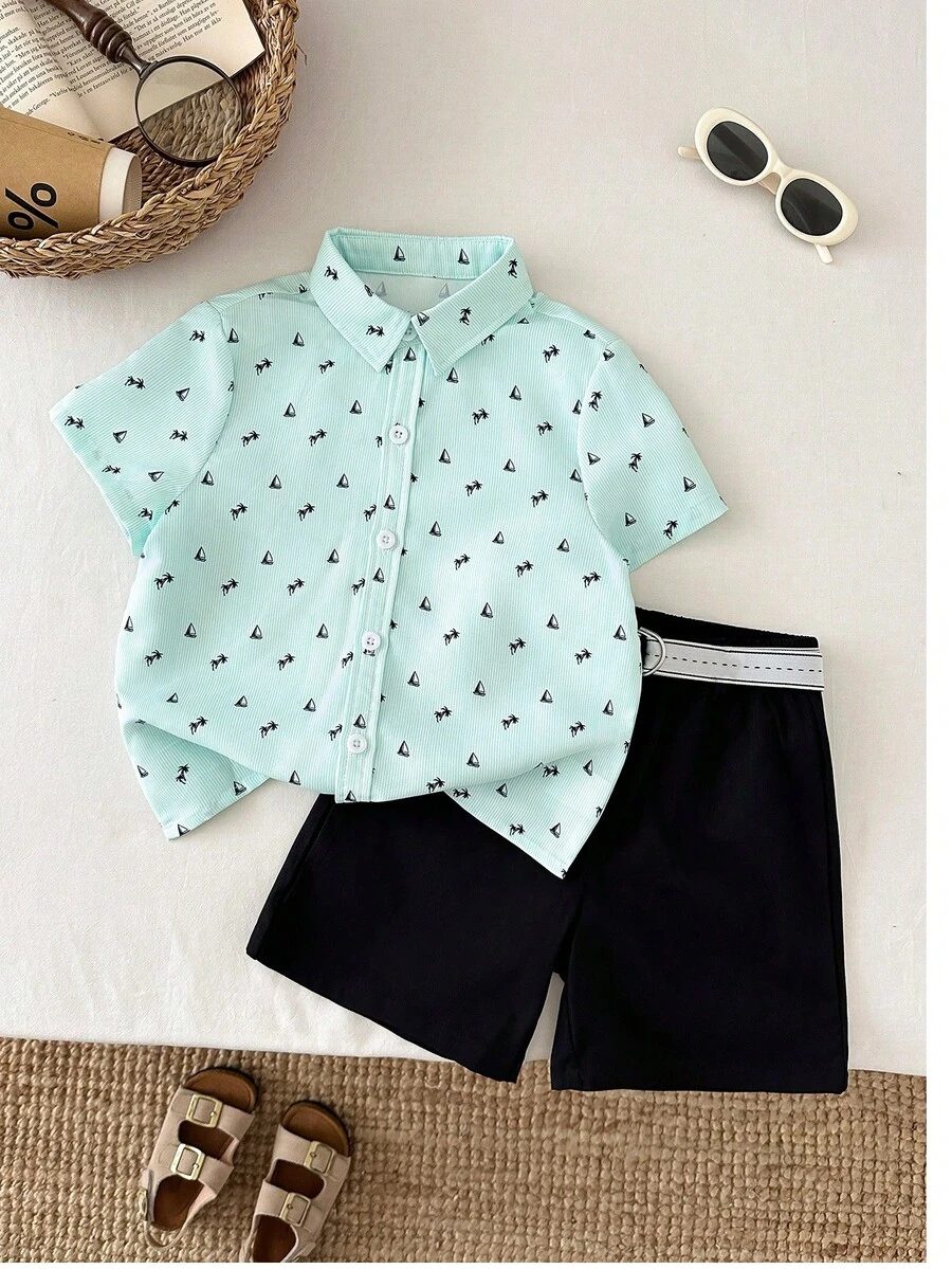 SHEIN 2 Stücke Jungen Minimalistische Silhouette Sommer Urlaubsstil Ozean Muster Kurzarm Hemd und Shorts Set, geeignet für den täglichen Gebrauch, Reisen, Outdoor, Urlaubsfeiern, Sommerurlaub am Strand, Frühling/Sommer - Grün - Übersicht 1