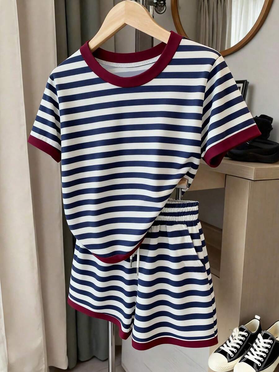 Resyla 两件套条纹数码印花休闲圆领短袖上衣和短裤套装,送朋友的礼物 - 彩色 - 查看 1