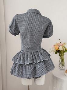 Sweetra Conjunto de 2 piezas de talla grande con camisa de manga corta a cuadros y shorts con volantes, casual y cómodo para primavera/verano - Blanco y Negro - Ver 2