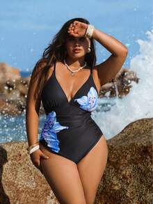 Swim Vcay Maiô Estampado com Controle de Barriga e Modelagem Slim para Mulheres Plus Size - Preto - Visão 4