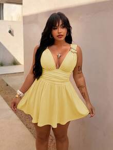 Rustia Plus Size Women's Waist Ruched Solid Color Shoulder Strap Design Elegant Dress - Pale Yellow - View 5