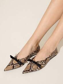 CUCCOO CHICEST 尖头、低鞋面蝴蝶结、平底、舒适百搭、时尚软底、优雅仙女鞋、蛇纹杏色芭蕾舞女鞋 - 杏色 - 查看 5