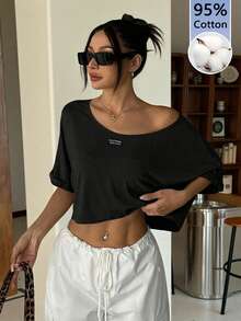 SHEIN EZwear 舒适性感露肩字母刺绣休闲灰色针织宽松不对称领T恤，女士时尚百搭，适合外出、街头风、机场、海滩度假等场合。 - 黑色 - 查看 9