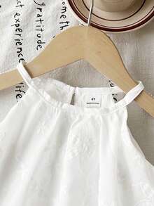 SHEIN Elladie kids 花园夏日甜美森林风柔美荷叶边纯色露背无袖A字公主裙，适合幼儿女童日常穿着、旅行、派对等场合。 - 白色 - 查看 4