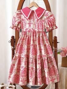 SHEIN Vintaside Kids 这款女童夏季波西米亚风甜美度假连衣裙，采用蓝色碎花印花，配有大蝴蝶结领、短袖和宽松的及膝裙摆。非常适合日常穿着、购物、海滩郊游、度假等场合。 - 玫紅色 - 查看 2