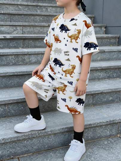 Tween Boy Casual Comfortable Fashion Minimalist Crew Neck Short Sleeve T-Shirt And Shorts Set, Classic Cool Cute Dinosaur Graphic Print, Suitable For Spring/Summer