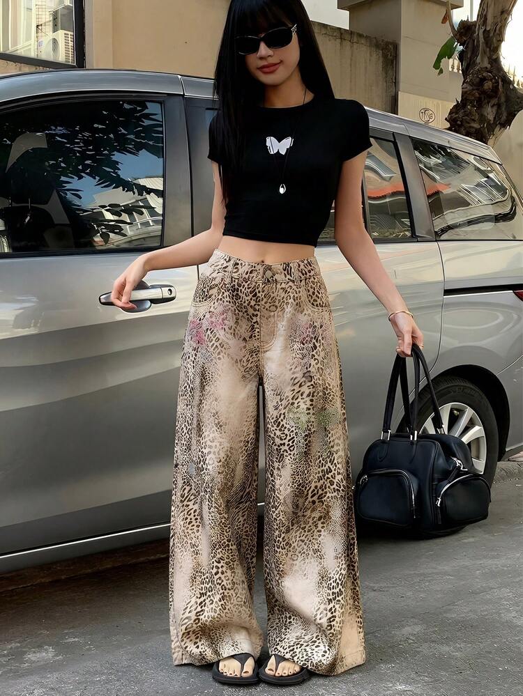 Women's Fashionable Rhinestone Bow Decor Loose Fit Wide Leg Leopard Print Jeans