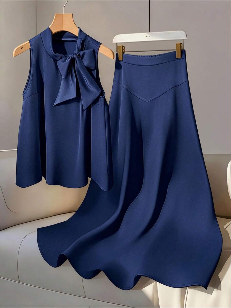 GlowEve CURVE 两件套加大码女士优雅纯色蝴蝶结领无袖上衣和A字长裙套装 - 藏蓝色 - 查看 1