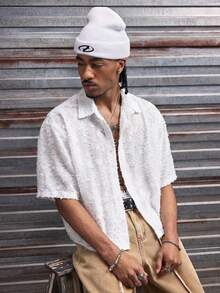 AXEPEAK Camisa casual de manga corta con caída de hombros y botones delanteros, de moda para el verano - Blanco - Ver 3