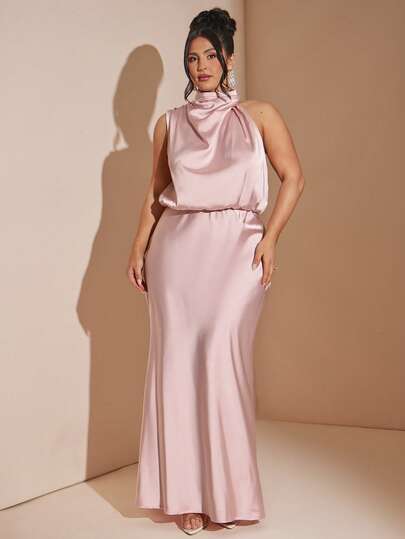 painting lady in red dress Painting Woman in a Red Dress main image 1