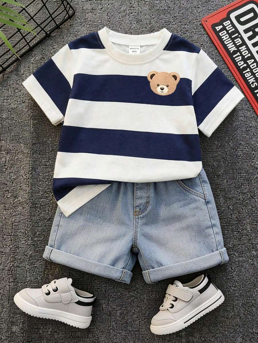 SHEIN Áo thun ngắn tay cổ tròn tay ngắn kẻ sọc cổ điển, kiểu dáng giản dị, tối giản, mềm mại, dễ thương cho bé trai, thích hợp cho mùa xuân và mùa hè. - Nhiều màu - Xem 1