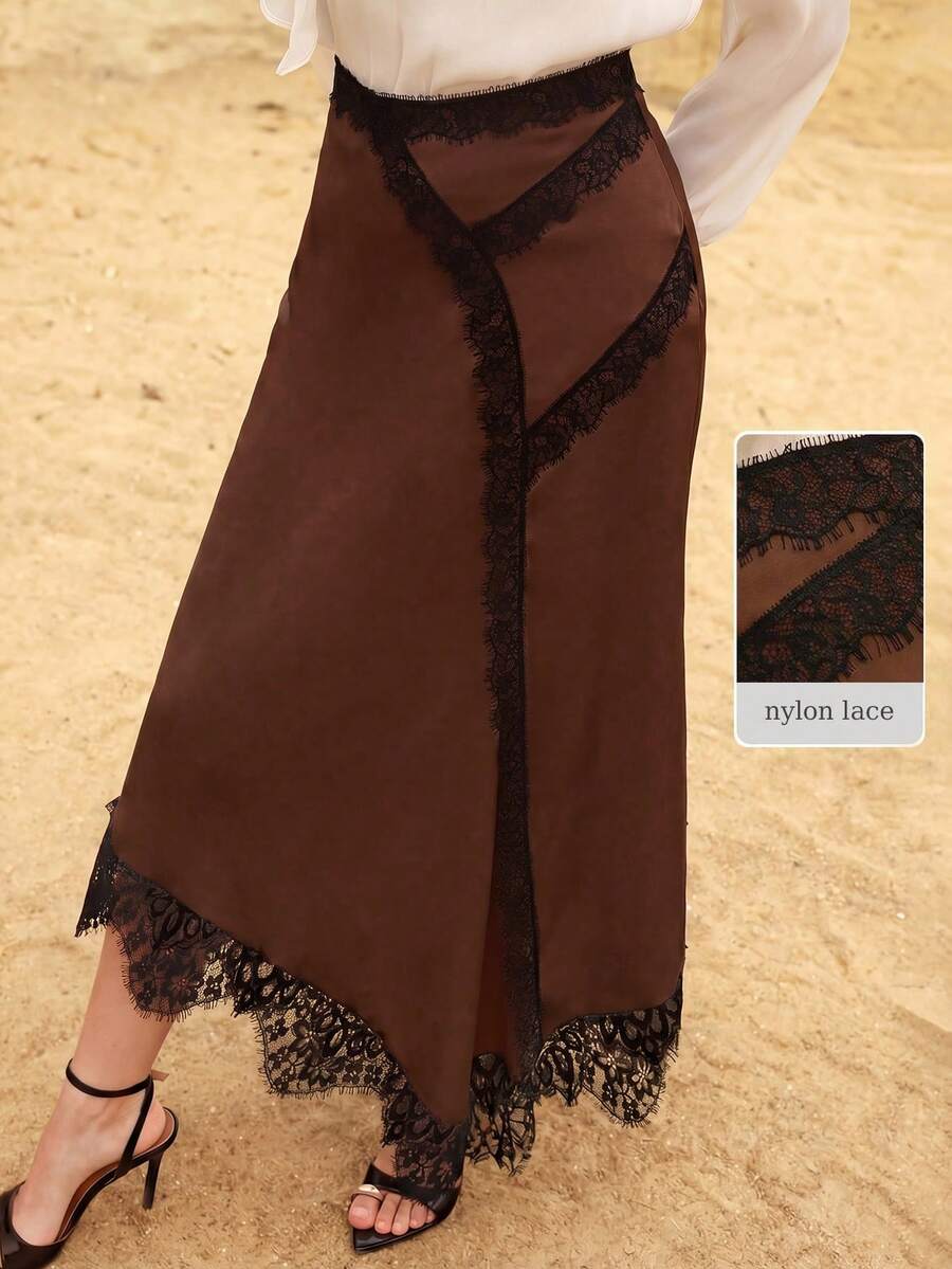 Modelyn 棕色蕾絲拼接不對稱中長版吊帶裙,適合戶外鄉村觀光、日常度假旅行穿搭、茶會,優雅蕾絲風 - 棕色 - 查看 1