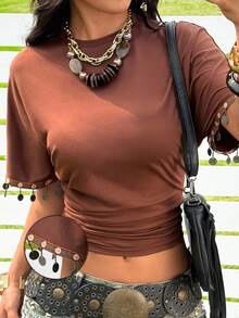 SHEIN EZwear 女士咖啡棕色袖口流苏硬币装饰修身短款针织T恤，适合休闲外出、度假和休闲场合。 - 咖啡棕 - 查看 2