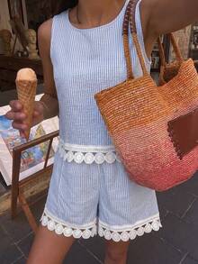 Breezaya Bộ trang phục mùa hè năng động dành cho nữ, mặc hàng ngày và đi nghỉ mát, áo croptop không tay kẻ sọc phối cùng quần short rộng rãi thoải mái kẻ sọc viền chấm bi, set đồ dự tiệc ngày lễ giản dị - Xanh và trắng - Xem 7