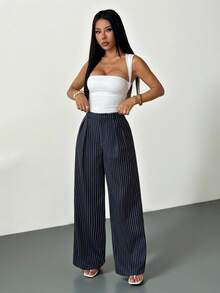 SHEIN PETITE Quần tây nữ kiểu dáng tối giản hiện đại màu xanh navy kẻ sọc, quần cạp cao, quần xanh dương, quần kẻ sọc, quần ống rộng dáng suông, quần thường ngày, quần công sở, phù hợp cho các buổi đi chơi, công sở, đi làm, đi làm hàng ngày, các dịp trang trọng. Quần kẻ sọc, quần xanh navy, quần nữ xếp ly. - Màu xanh lam - Xem 6
