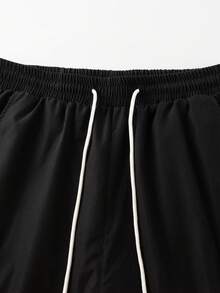 Manfinity Homme 男士工裝短褲，時尚街頭風黑白圖案印花抽繩口袋多功能短褲，適合夏季休閒度假城市旅行 - 黑色 - 查看 5