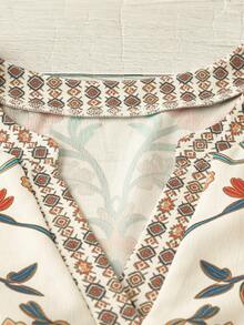 Linhara Áo kiểu nữ cỡ lớn phong cách Bohemian cổ điển, cổ tròn, phối cổ chữ V, tay ngắn, dáng rộng, họa tiết hoa vintage, thích hợp mặc đi nghỉ mát, đi làm, hẹn hò, trang phục mùa hè đa năng. Hàng mới về - Nhiều màu - Xem 4