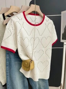 Franclia 大码女式法式优雅复古简约风针织衫，适合日常通勤穿着，圆领直筒肩部设计，撞色红色滚边，镂空心形图案，收腰显瘦，短袖款式。 - 彩色 - 查看 4