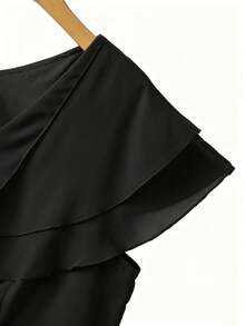 GlowEve CURVE Blus Longgar Wanita Warna Polos dengan Hiasan Ruffle, Cocok untuk Kencan, Liburan, Perjalanan, Kasual, Sehari-hari, Elegan, Modis, dan Kantor - Hitam - View 3