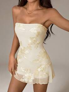 SHEIN PETITE Đầm mini chữ A không tay thêu họa tiết thắt lưng màu nâu, thích hợp mặc đi ăn trưa, dự tiệc cocktail cho phù dâu, dự tiệc trang trọng, dự tiệc sinh nhật, dự tiệc Valentine. - Màu be - Xem 3