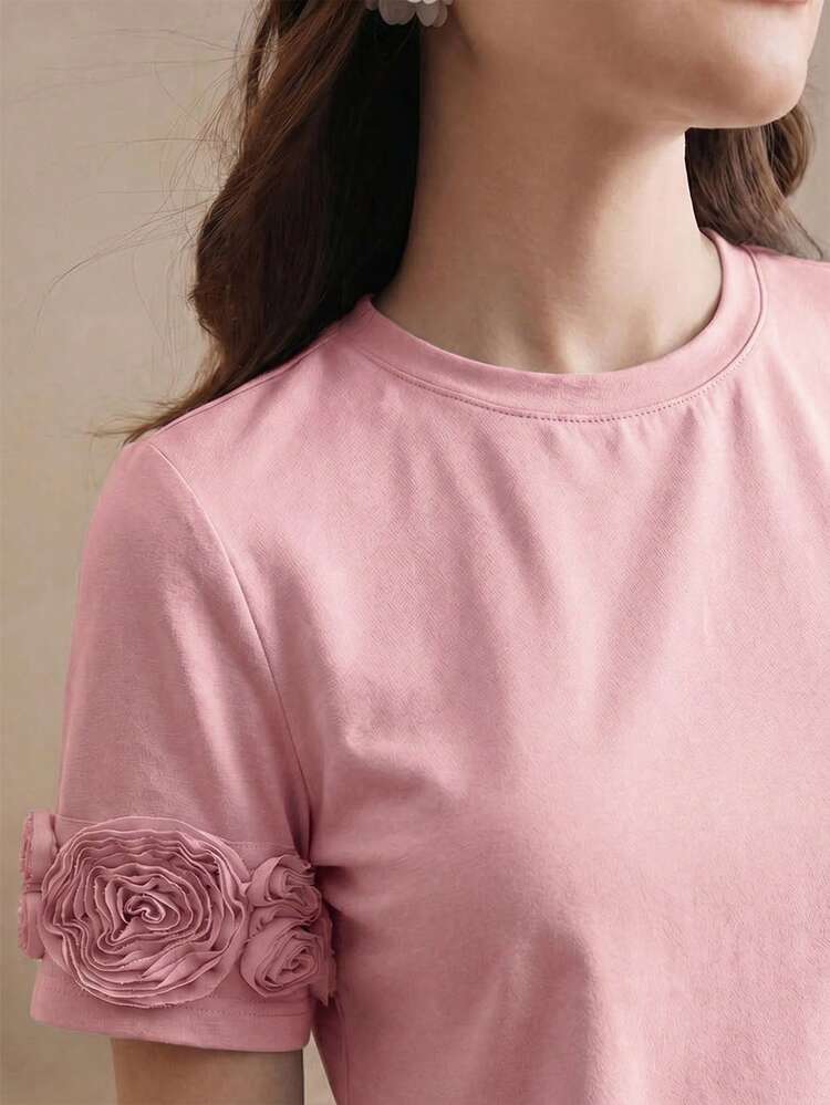 Elegant 3D Rose Floral Crew Neck Fitted Slim Commuter Minimalist Pink Women T-Shirt, Suitable For Spring To Summer, Casual Blouses For Women, Elegant Women Blouses