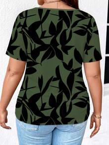 EMERY ROSE Plus Size Contrast Color Leaf Pattern Short-Sleeved T-Shirt - Multicolor - View 2