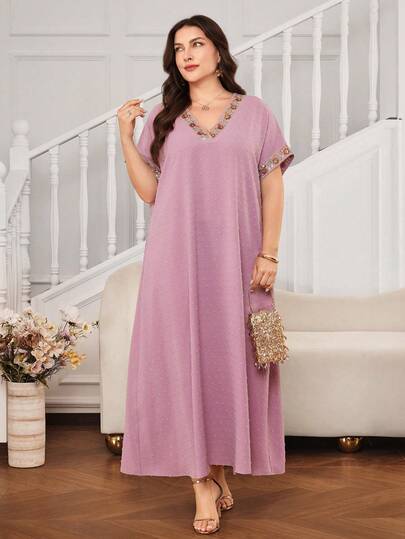 Al Najma Plus Size Women V-Neck Short Sleeve Loose Embroidered Applique Versatile Comfortable Minimalist Elegant Arabic Dress