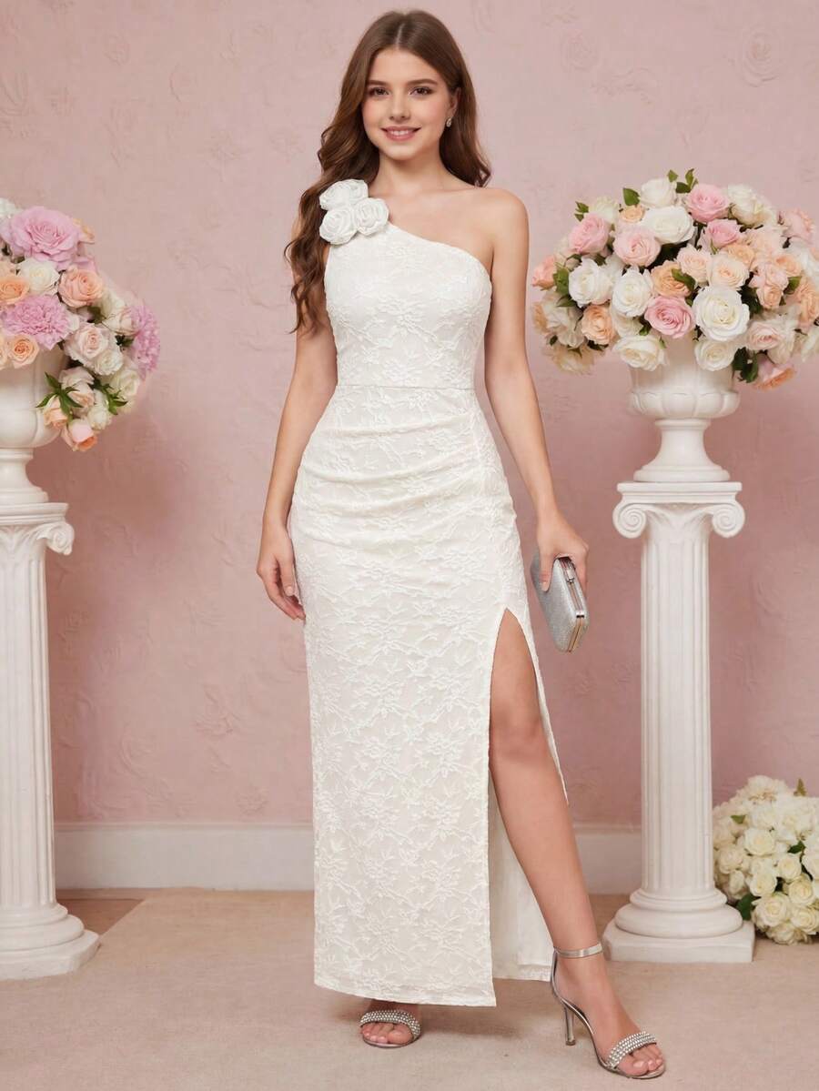 Pitira Vestido longo branco de renda com estampa floral 3D, um ombro só, cintura marcada e fenda alta para adolescentes. Ideal para festas e eventos formais luxuosos. Possui design plissado, modelagem justa e é perfeito para ocasiões formais elegantes, como casamentos e outras ocasiões. Perfeito para a temporada de casamentos. - Branco - Ver 1