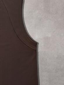 STYNVO Men's Letter Print Round Neck Raglan Sleeveless Vest, Suitable For Daily Wear, Sports, Travel And Vacation - Brown - View 3