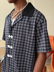 STEELVANCE 男士黑白格纹中国风短袖衬衫，纽扣领设计，百搭日常穿着 - 黑色 - 查看 3