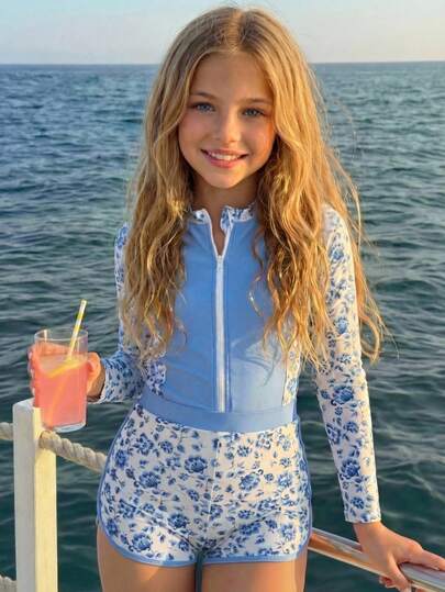 SHEIN Conjunto de traje de baño de estampado de parches de moda nueva para niñas preadolescentes, estampado tropical y botánico, bikini con camiseta de protección solar de manga larga para niñas preadolescentes, conjunto de traje de baño de 2 piezas con manga larga y shorts con cremallera para niñas jóvenes, shorts de natación con camiseta de protección solar para niñas, traje de baño modesto de manga larga para niñas preadolescentes, ropa de resort de manga larga con shorts para niñas