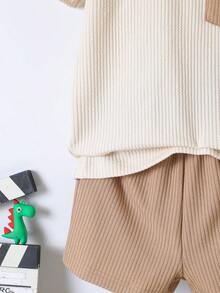 SHEIN 2pcs/Set Young Boy Summer Casual Contrast Color Pocket T-Shirt & Shorts, School, Campus, College - Multicolor - View 6