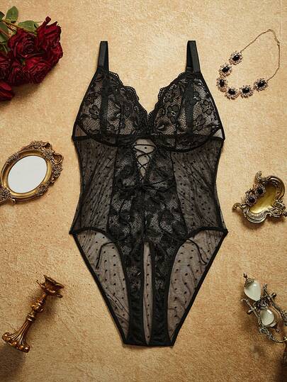 PinupPomp Body sexy de talla grande con encaje y parches, 1 pieza