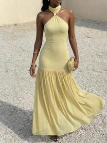 xheSHEIN Glamour Vestido elegante con cuello halter vintage para resaltar los hombros y el cuello, diseño sin espalda que destaca la belleza de la espalda, silueta de parte superior ajustada + falda plisada de cintura alta, tela elástica de la parte superior que se ajusta cómodamente a la figura, material plisado y liviano de la falda con excelente caída y fluidez para un movimiento dinámico, vestido formal largo para mujeres adecuado para galas, banquetes, alfombras rojas, citas y talla grandexhe - Amarillo claro - Ver 3