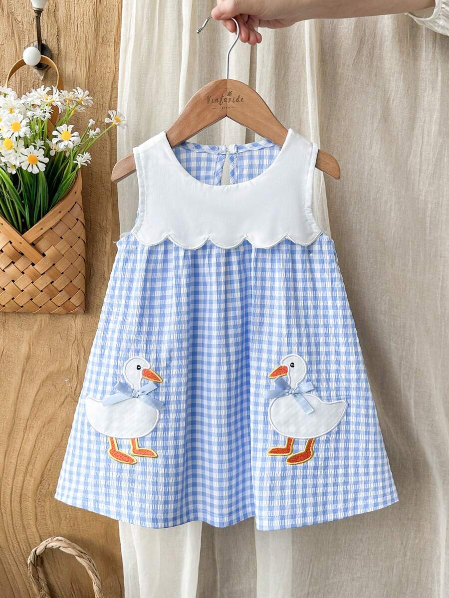 SHEIN Vintaside Kids Đầm không tay cổ tròn thêu hình vịt hoạt hình dễ thương cho bé gái mùa xuân/hè, đáng yêu và ngọt ngào. - Màu xanh lam - Xem 1