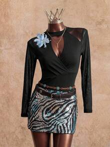 Camiseta estilosa con escote de malla transparente y envolvente - Negro - Ver 3