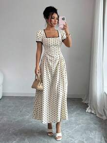 SHEIN PETITE Đầm maxi nữ mùa xuân/hè dáng suông, cổ vuông, tay ngắn, phối nhiều mảnh vải, eo nhún, gấu xòe, họa tiết chấm bi đen và mơ, thích hợp cho đi học/nghỉ hè/du lịch/tụ họp gia đình/lễ tốt nghiệp/tiệc tùng/lễ hội âm nhạc. - Đen và trắng - Xem 4